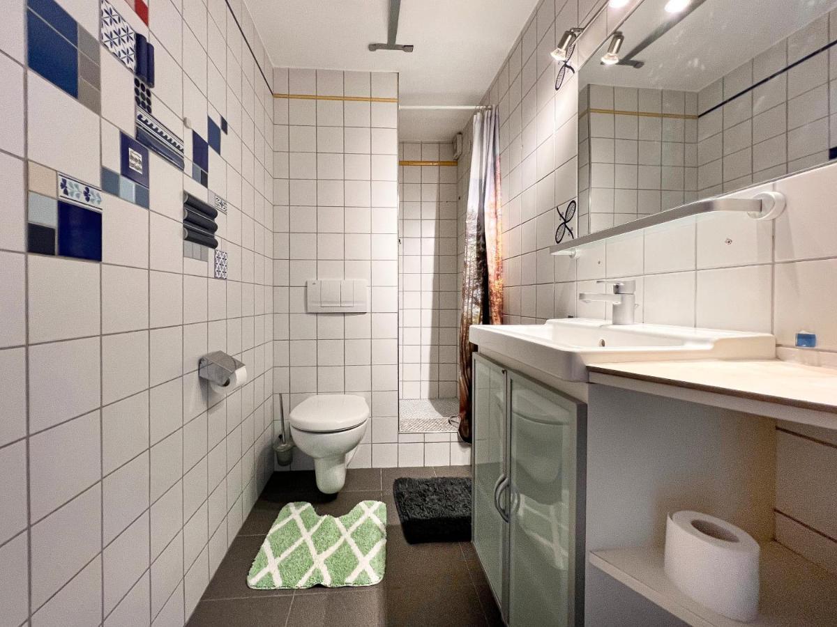 Mitten Im Zentrum Mit Sonniger Terrasse Apartment *