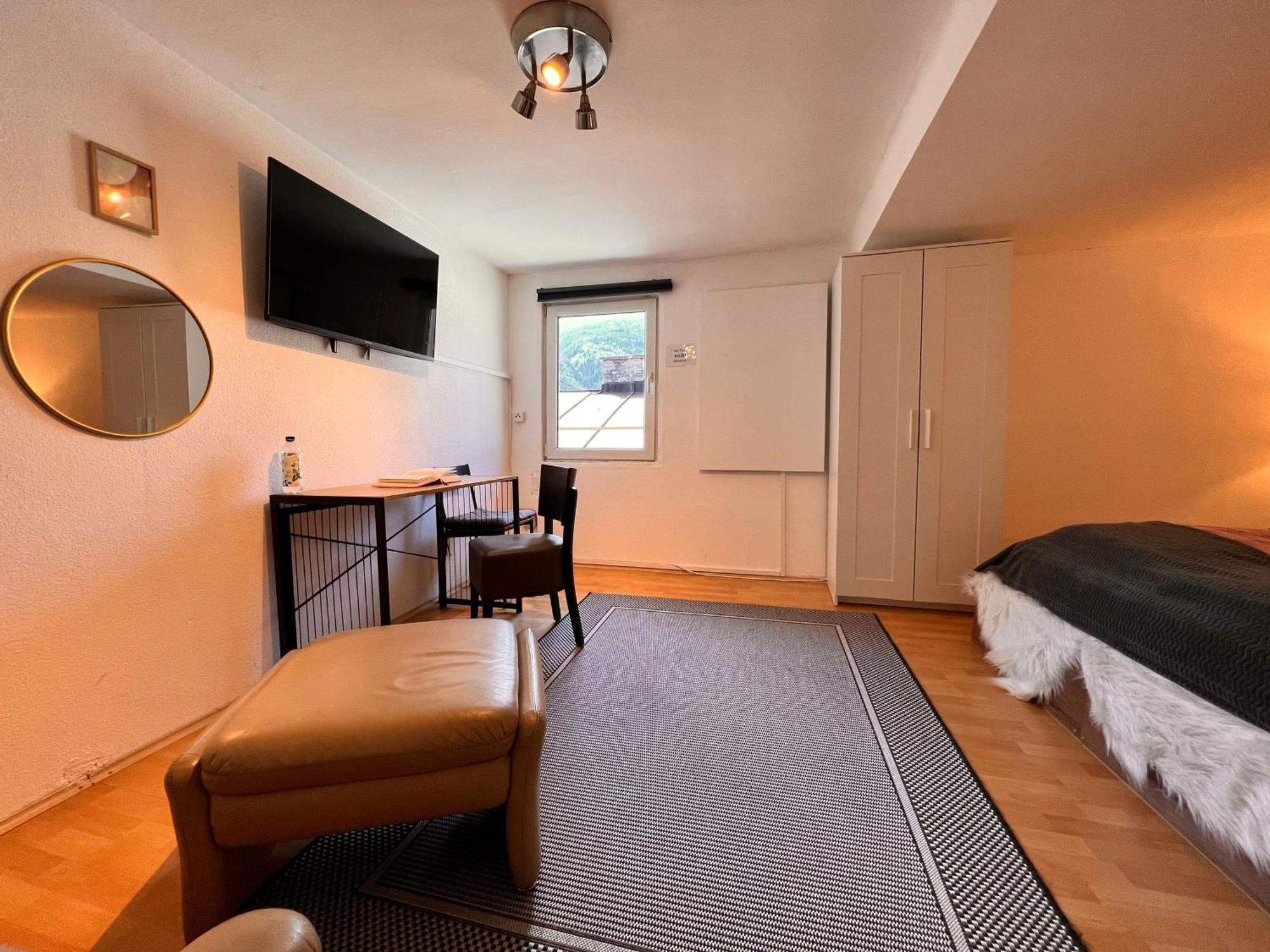 Mitten Im Zentrum Mit Sonniger Terrasse Apartment *