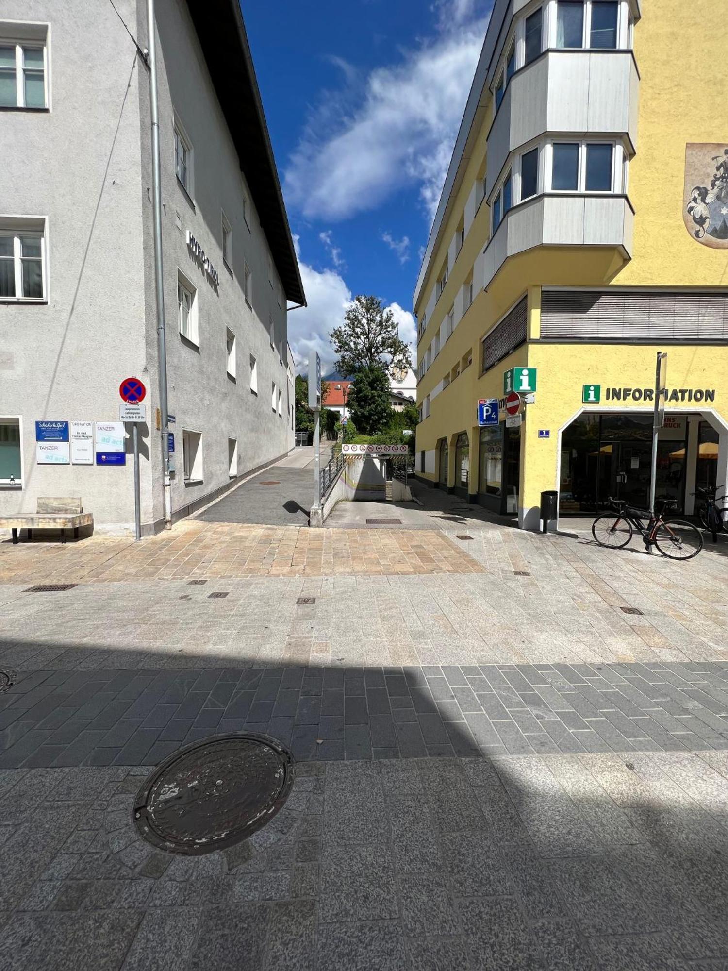 Mitten Im Zentrum Mit Sonniger Terrasse Apartment *