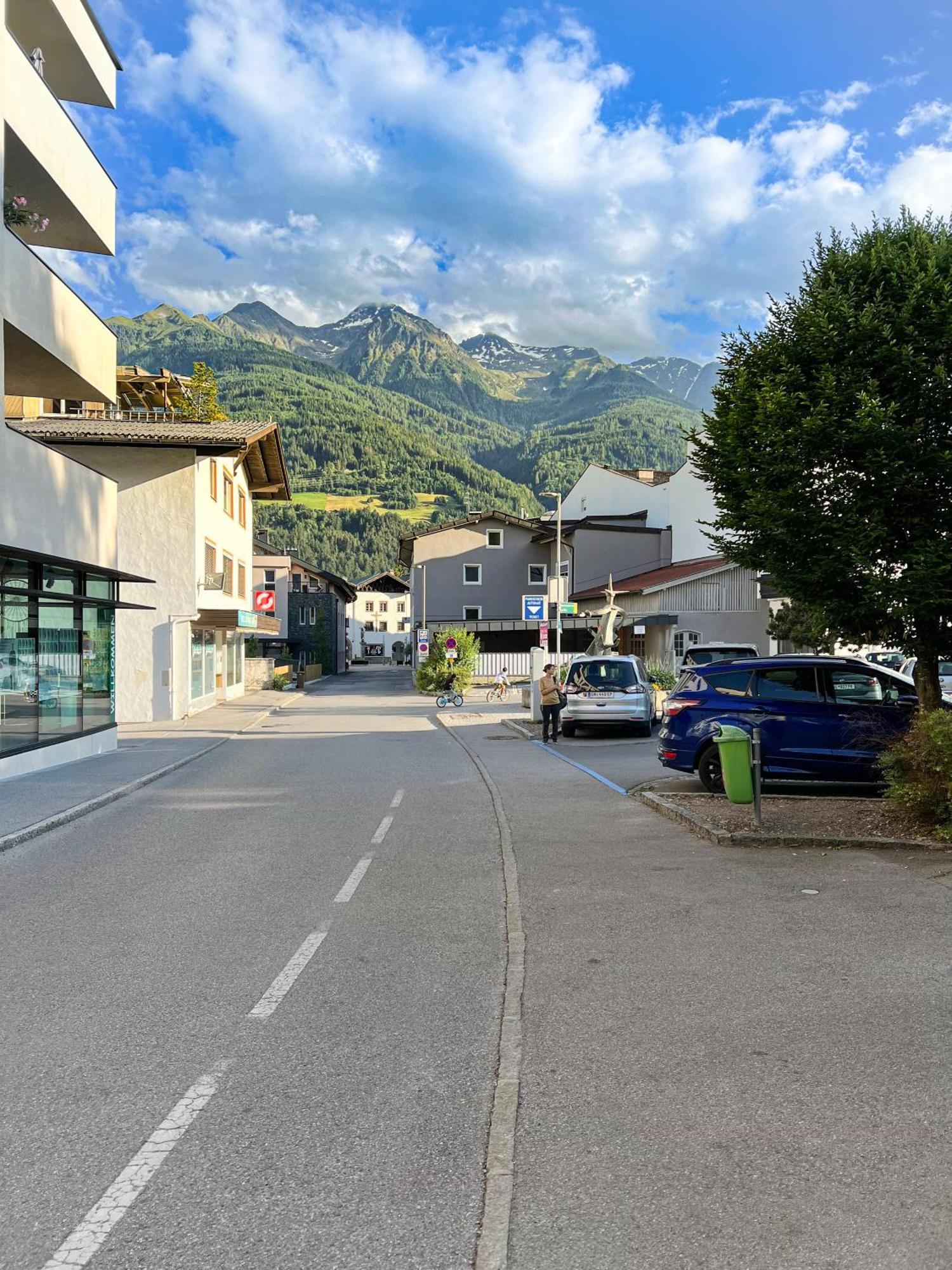 Mitten Im Zentrum Mit Sonniger Terrasse
