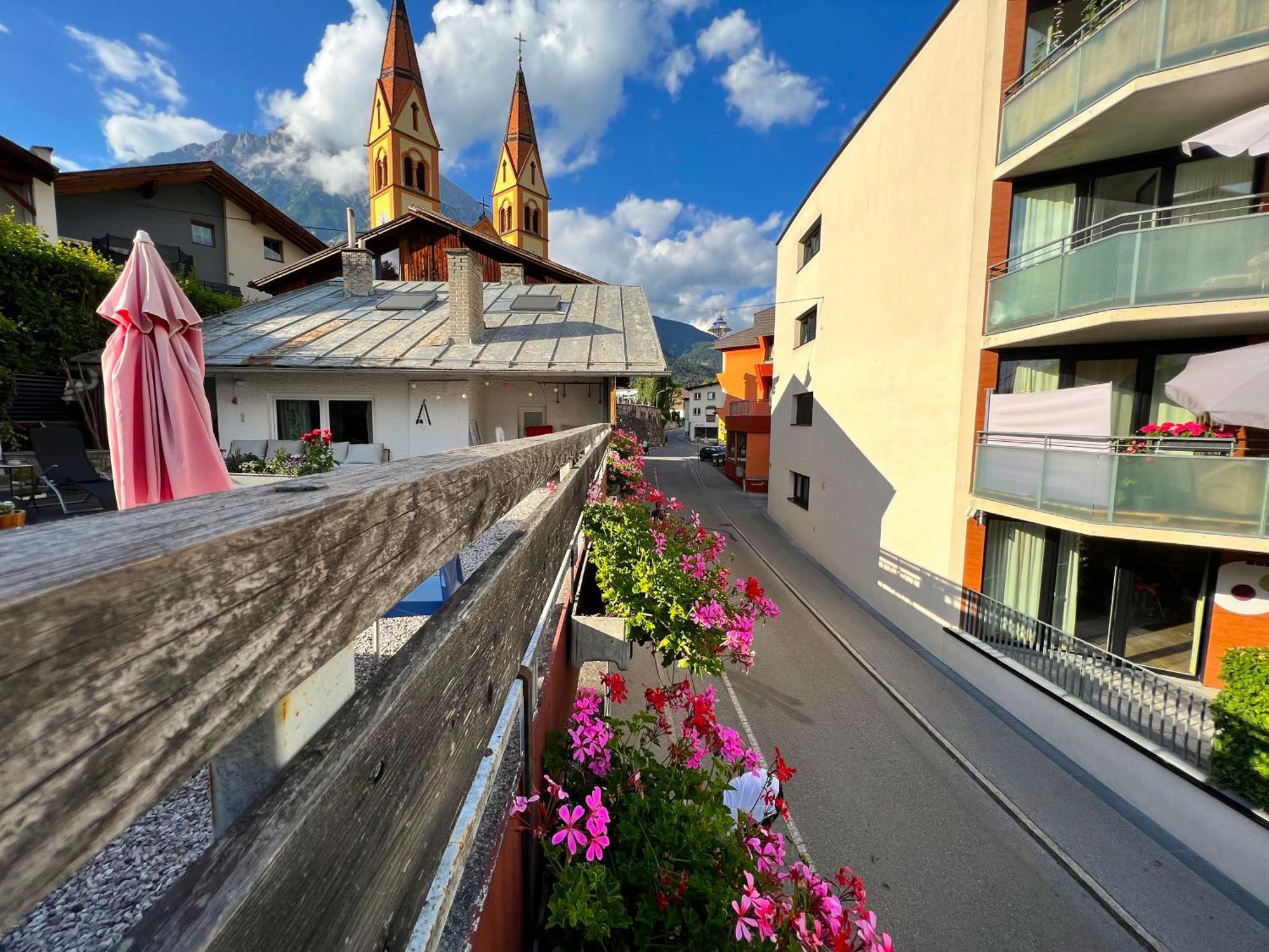 Mitten Im Zentrum Mit Sonniger Terrasse Apartment *