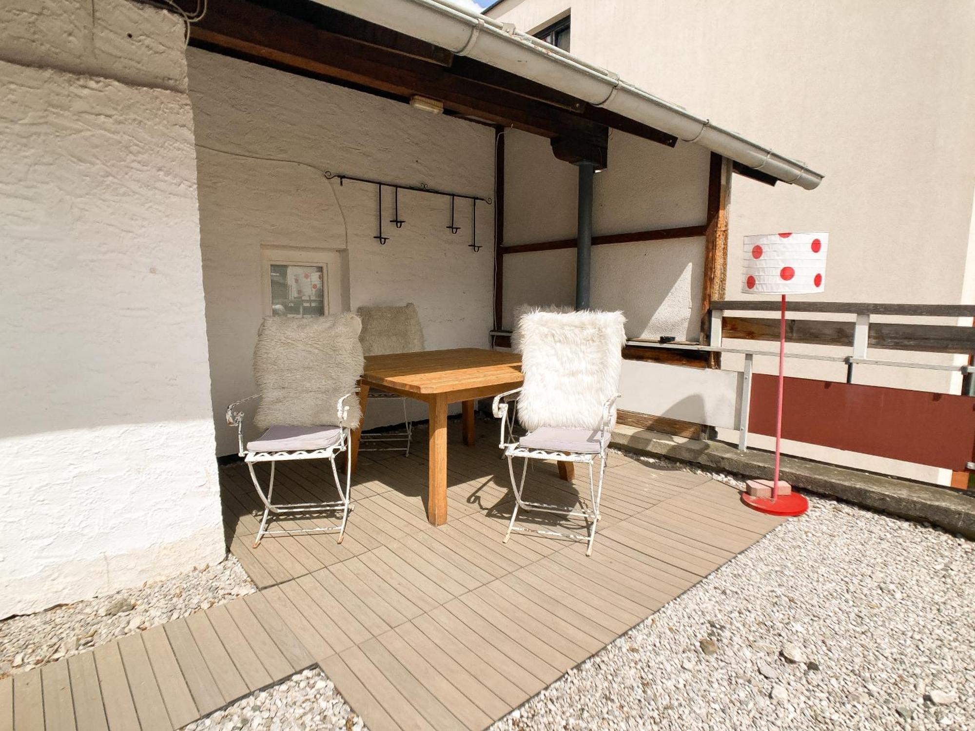 Mitten Im Zentrum Mit Sonniger Terrasse